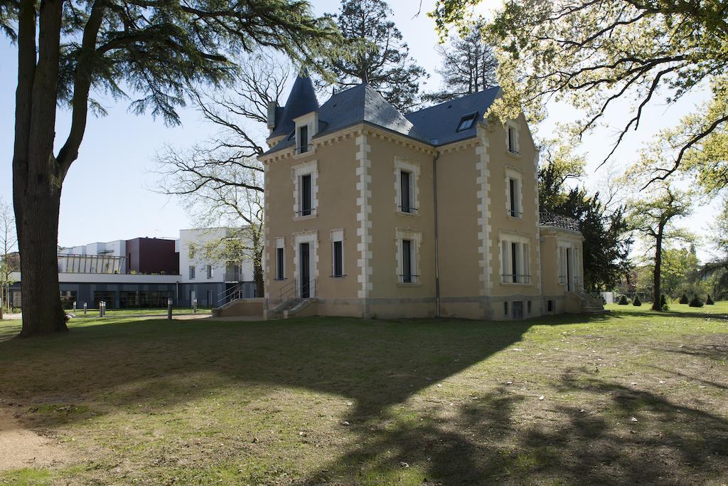 Domitys Le Chateau Des Plans Parthenay Eksteriør bilde